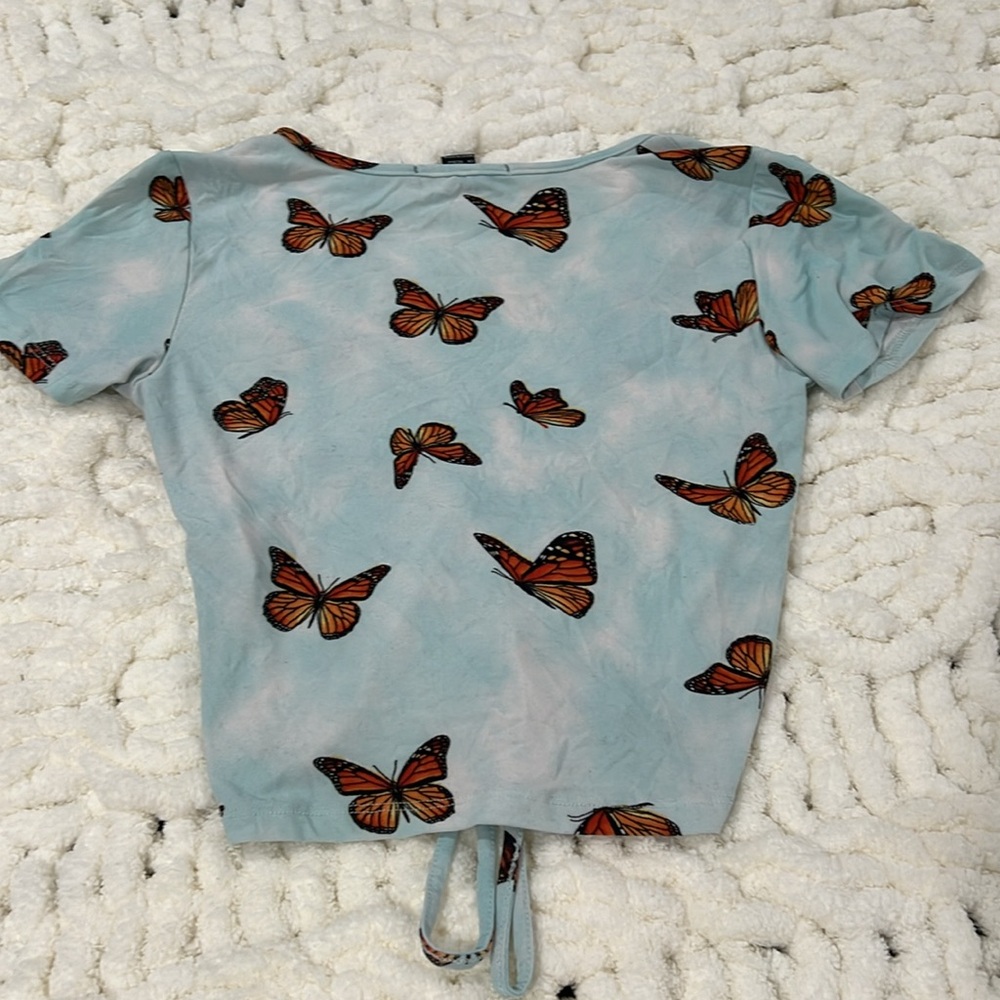 Super soft butterfly top - Picture 4 of 4